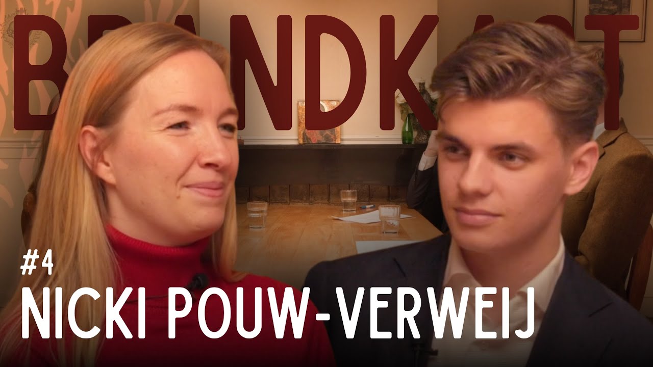 Hosts van Brandkast in de studio, aflevering met Nicki Pouw-Verweij